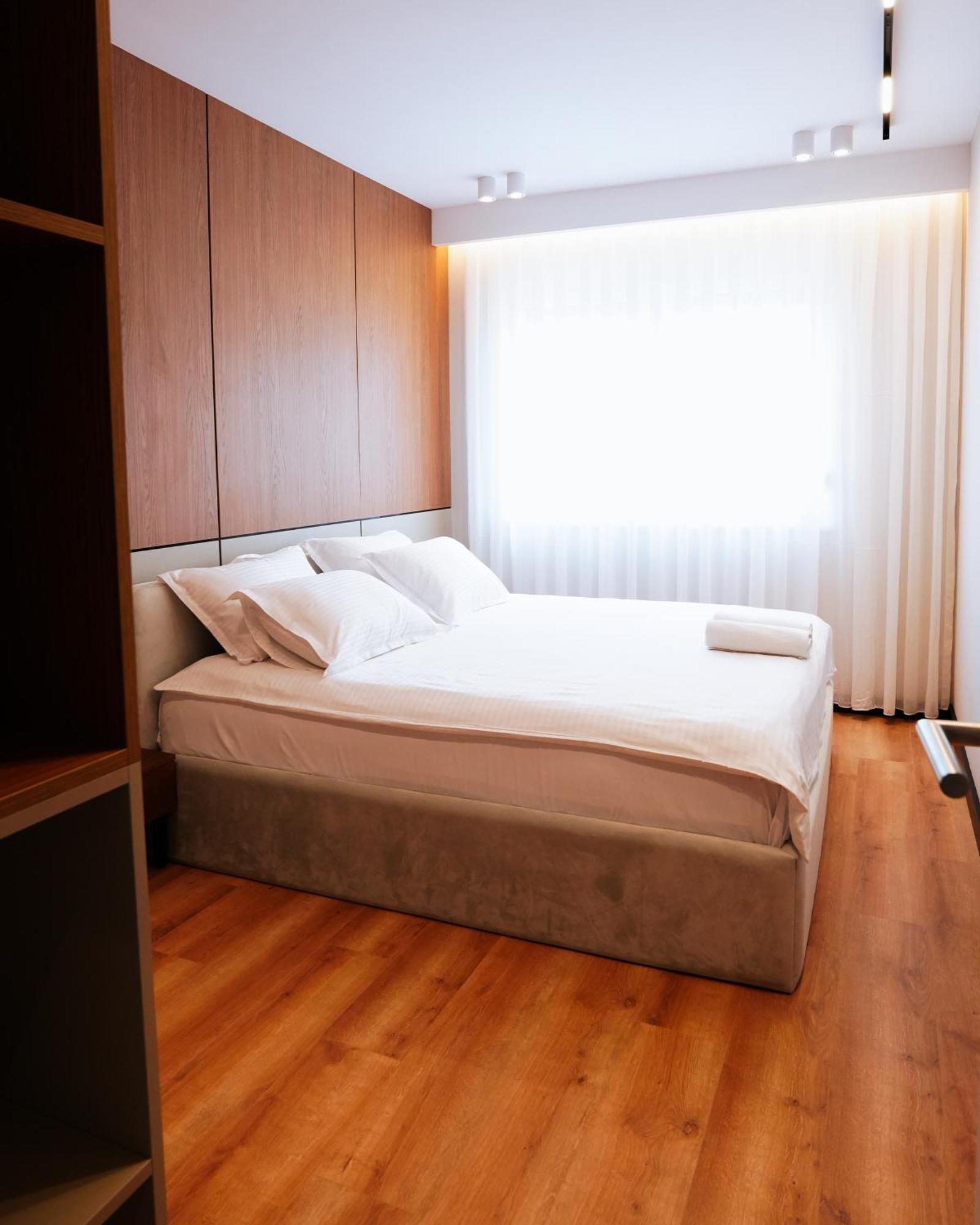 Lux Apartments Priştine Dış mekan fotoğraf